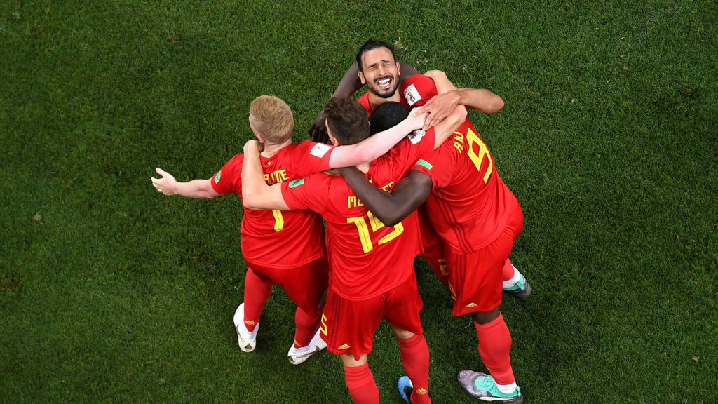 Getty Images / Shaun Botterill  / Nacer Chadli (w środku) strzelił bramkę dla Belgii na wagę awansu do ćwierćfinału MŚ w Rosji