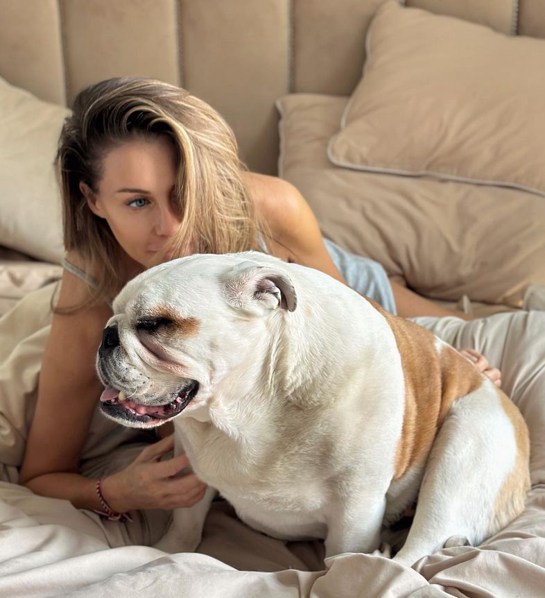 Małgorzata Rozenek z buldogiem George'em
