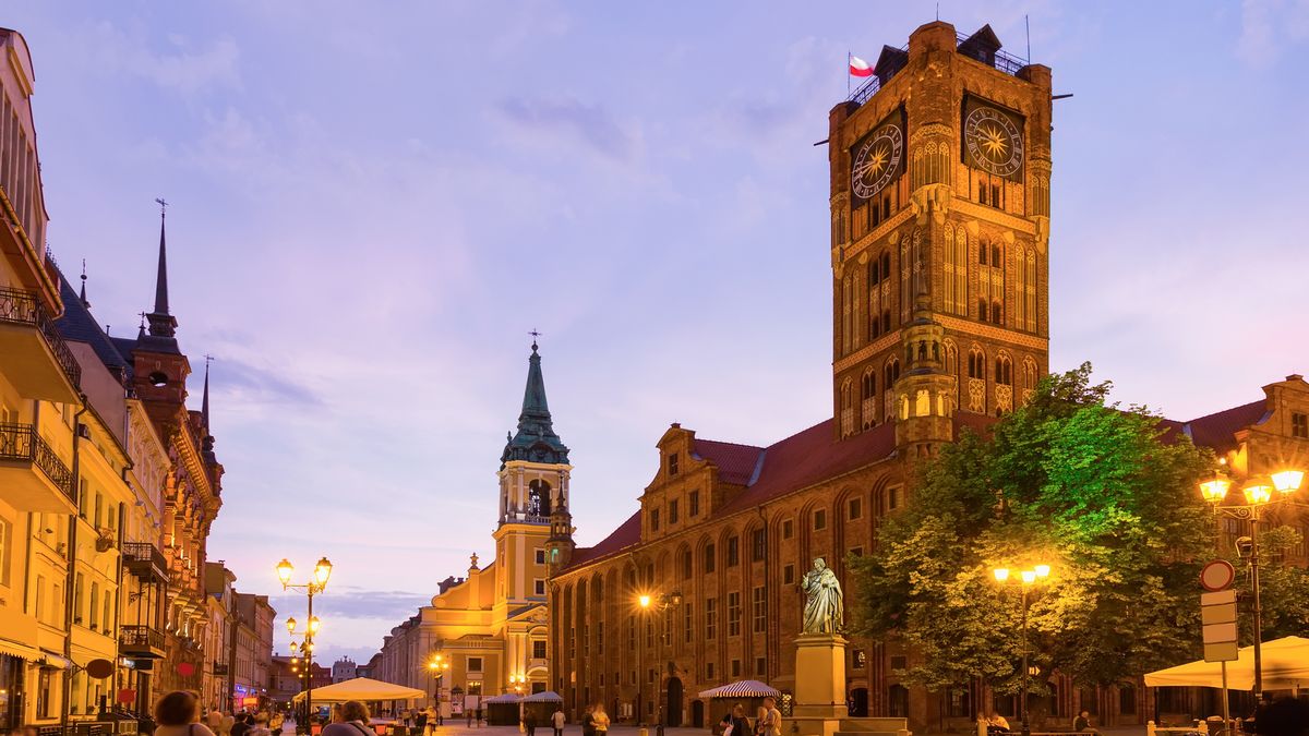 Toruń wieczorową porą