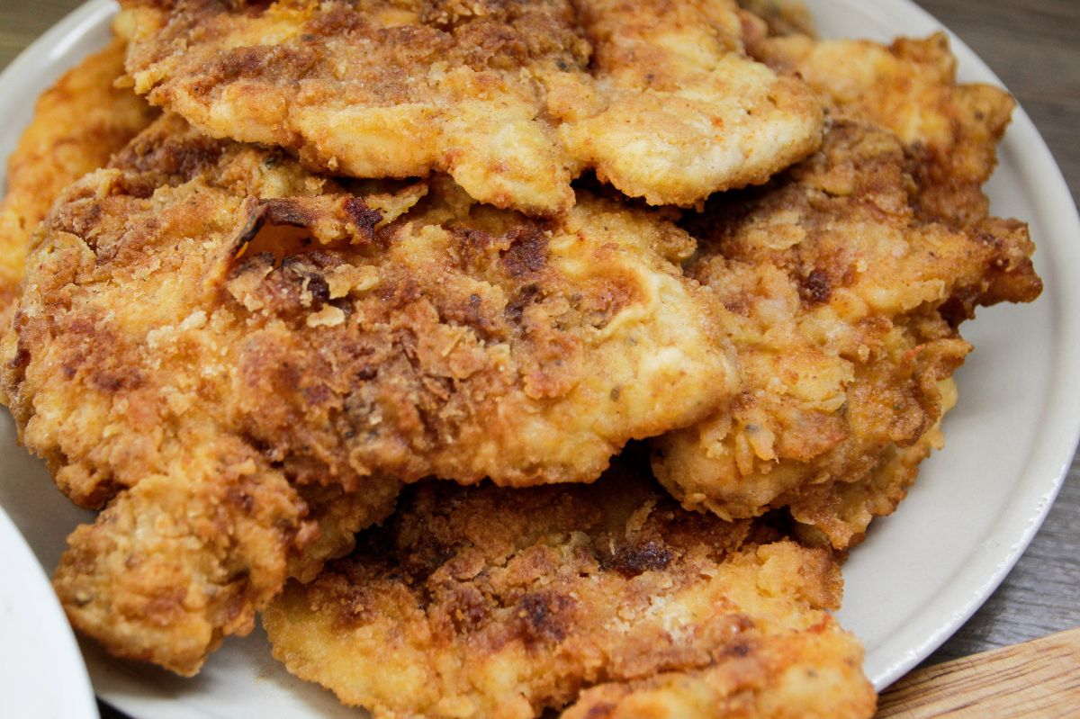 Moja mama ma prosty sposób. Panierka nigdy nie odkleja się od kotletów