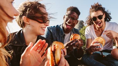 Żabka wprowadza papierowe kupony. Skopiowali McDonald's?