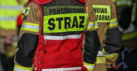 Płonął gazociąg na Dolnym Śląsku. W akcji kilkanaście jednostek straży