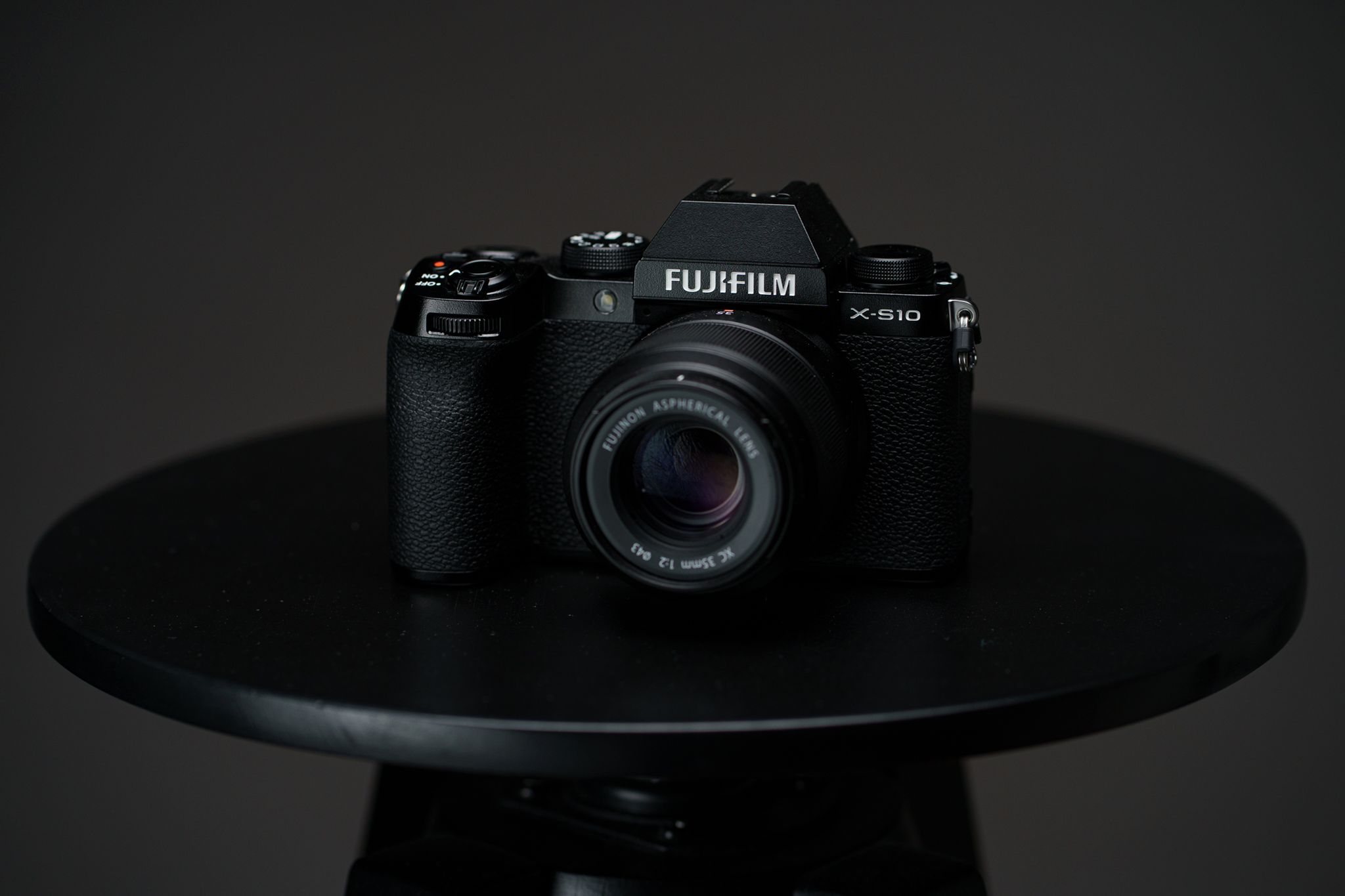 Fujifilm X-S10: Ergonomia, która pokazuje nowy kierunek firmy 16