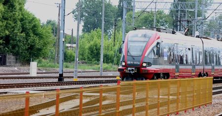 Trakcja podpisała umowę z PKP PLK