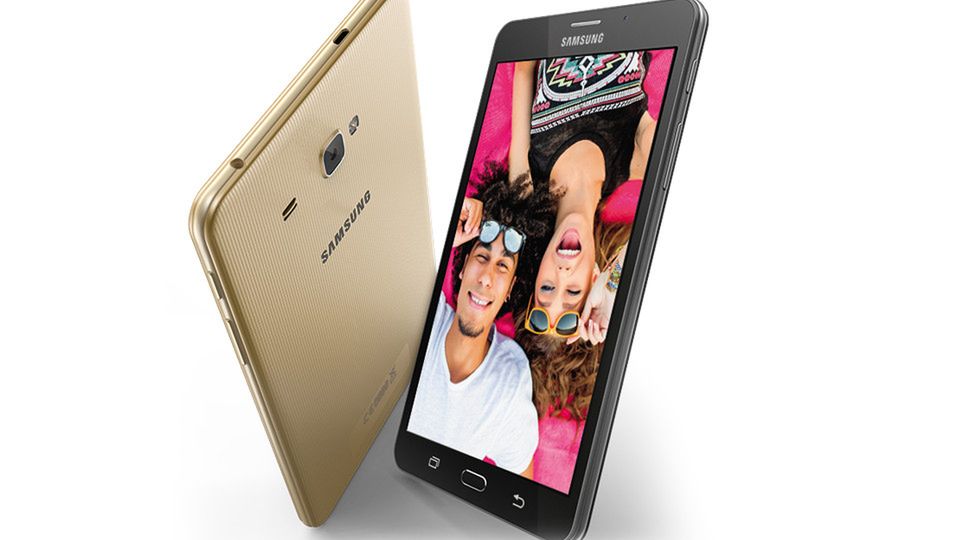 Galaxy J Max oficjalnie. 6-calowce wyglądają przy nim jak zabawki dla małych dziewczynek 1
