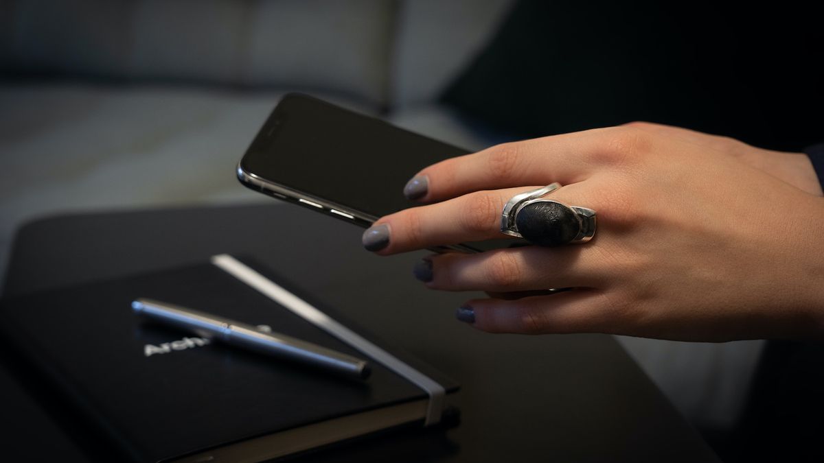 Kaspersky pracuje nad biżuterią, która ochroni nasze dane biometryczne 1