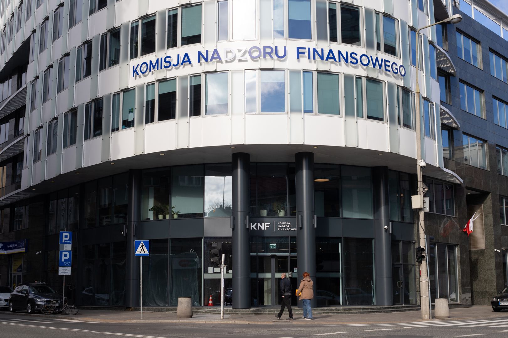 KNF zaostrza regulacje i będzie jeszcze trudniej o kredyt na mieszkanie
