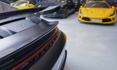 CBŚP rozbiło międzynarodowy gang. Handlowali luksusowymi autami