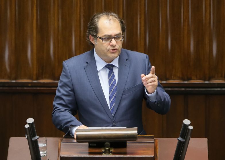 Audyt rządu PO-PSL. Gróbarczyk: utracono 63 tys. miejsca pracy związane ze stoczniami