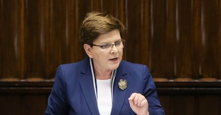 Ważne zmiany w programie 500 plus. Posłowie idą na rękę samotnym matkom