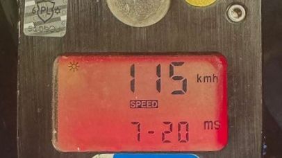 Kierowca przekroczył prędkość aż o 65 km/h