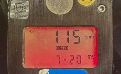 Kierowca przekroczył dozwoloną prędkość aż o 65 km/h