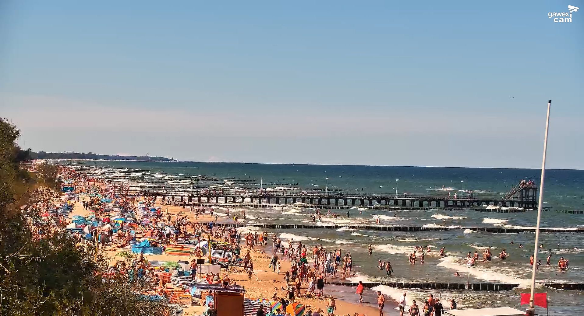 Bulwersujące zachowania turystów w Ustroniu Morskim.