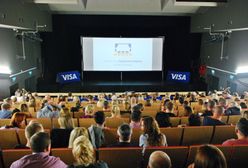 "Objazdowe Kino Visa" kontynuuje filmową podróż po Polsce. Różne gatunki filmowe w całym kraju