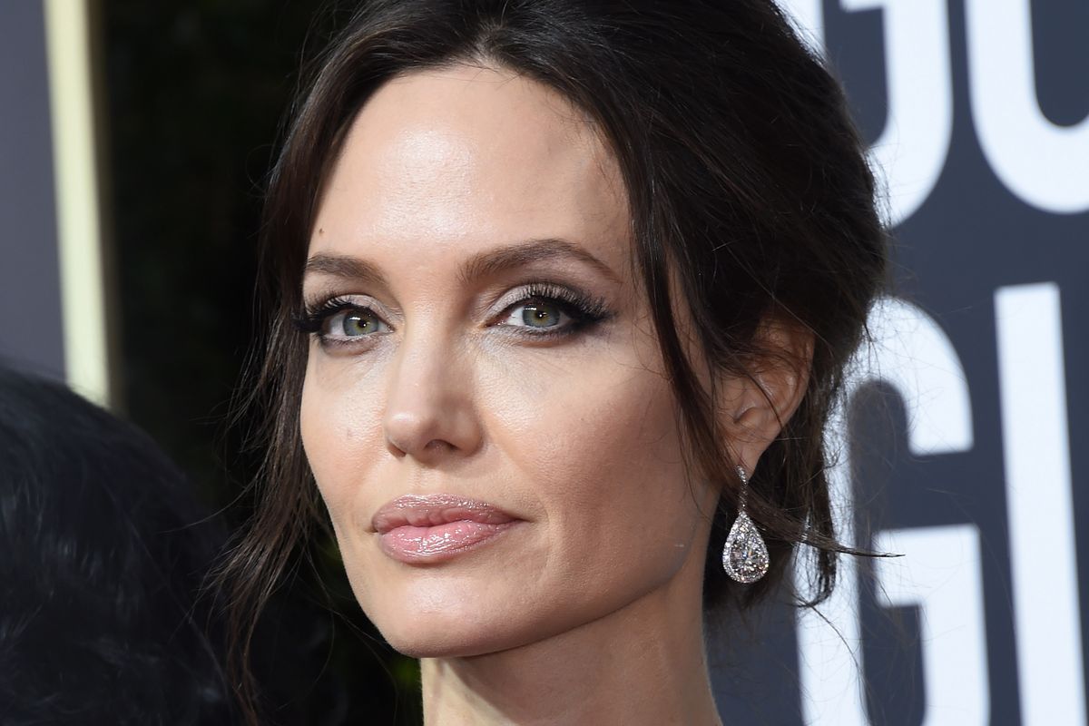 Angelina Jolie nie akceptuje nowej sympatii Brada Pitta. Ma swoje powody
