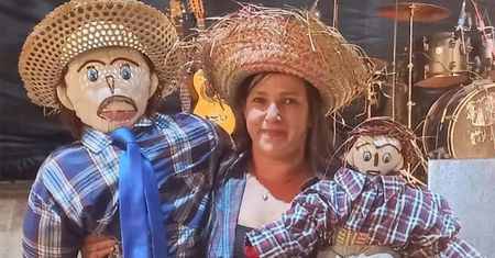 Poślubiła szmacianą lalkę. "Mąż zdradził mnie, gdy byłam w szpitalu"