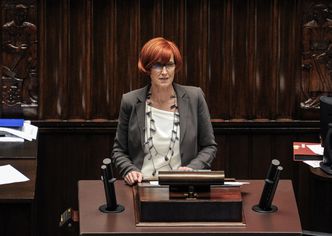 Rodzina 500+. Rafalaska: 2,3 mln osób złożyło wnioski w programie