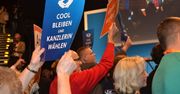 "Romb Merkel" kontra środkowy palec. Kandydaci na kanclerza walczą na gesty