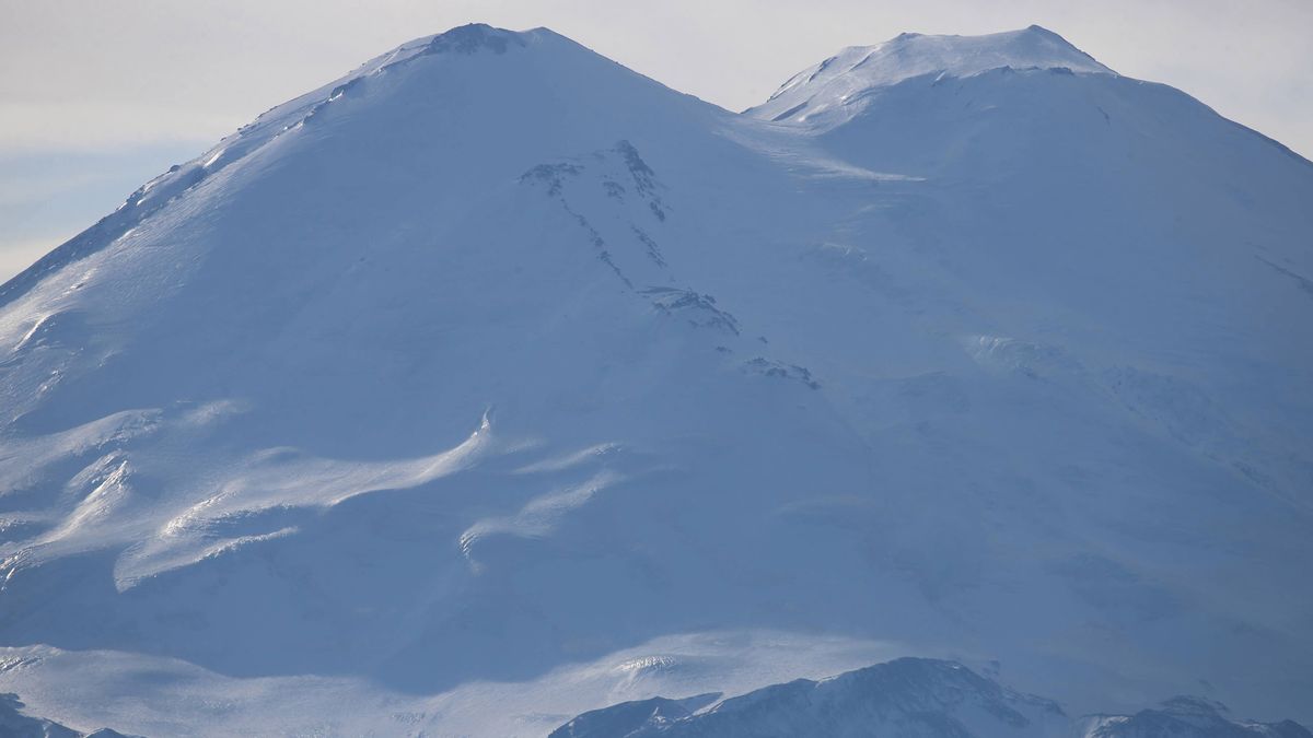 Zdjęcie okładkowe artykułu: PAP/EPA / Yelena Afonina / Na zdjęciu: Elbrus 