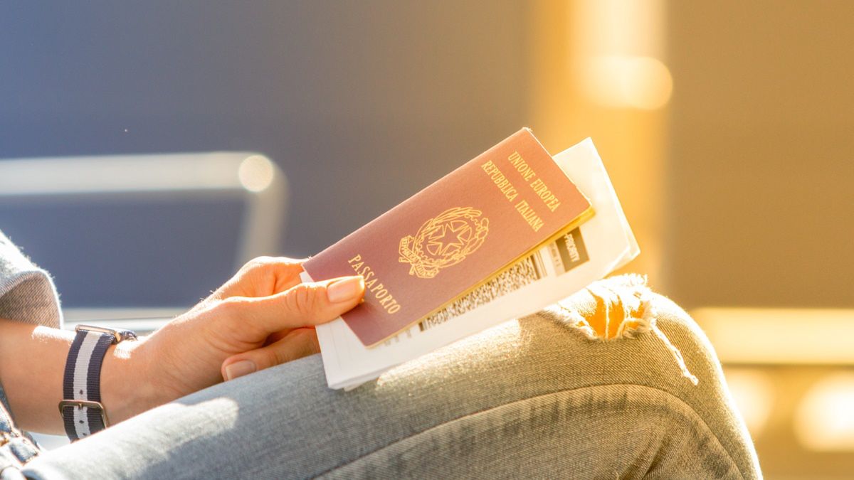 Na wydanie paszportu we Włoszech trzeba często czekać siedem miesięcy