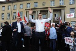 Koszalin. Polityk Platformy nie odpuszcza premierowi i idzie na wojnę z policją