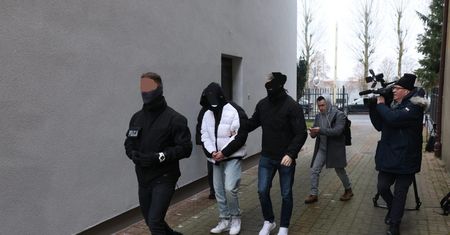 Słupsk: Podejrzany o brutalne zabójstwo doprowadzony do prokuratury