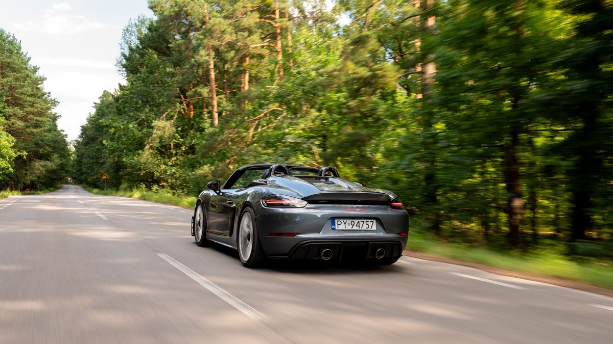 Porsche 718 Spyder RS