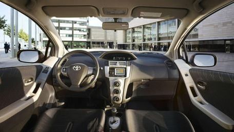 Nawigacja TomTom w Toyocie Yaris 1