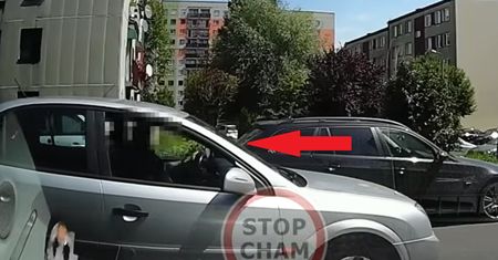 Spięcie na skrzyżowaniu. Padły mocne słowa