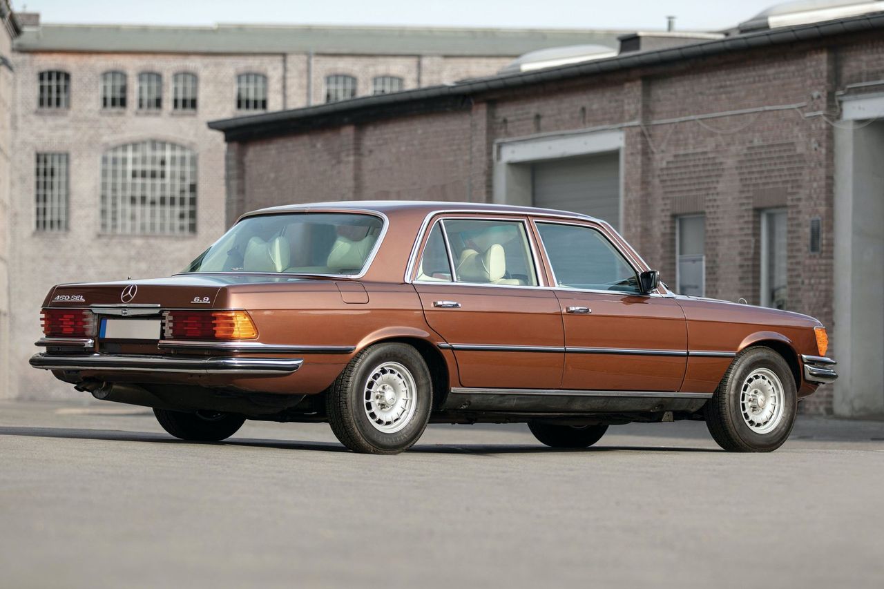 Mercedes-Benz 450 SEL 6.9