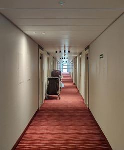 Tak mogą wyglądać wakacje. Spędziłem noc w hotelu i byłem prawie sam