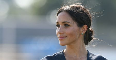 Księżna Meghan krytykowana za... wysłanie kwiatów na pogrzeb