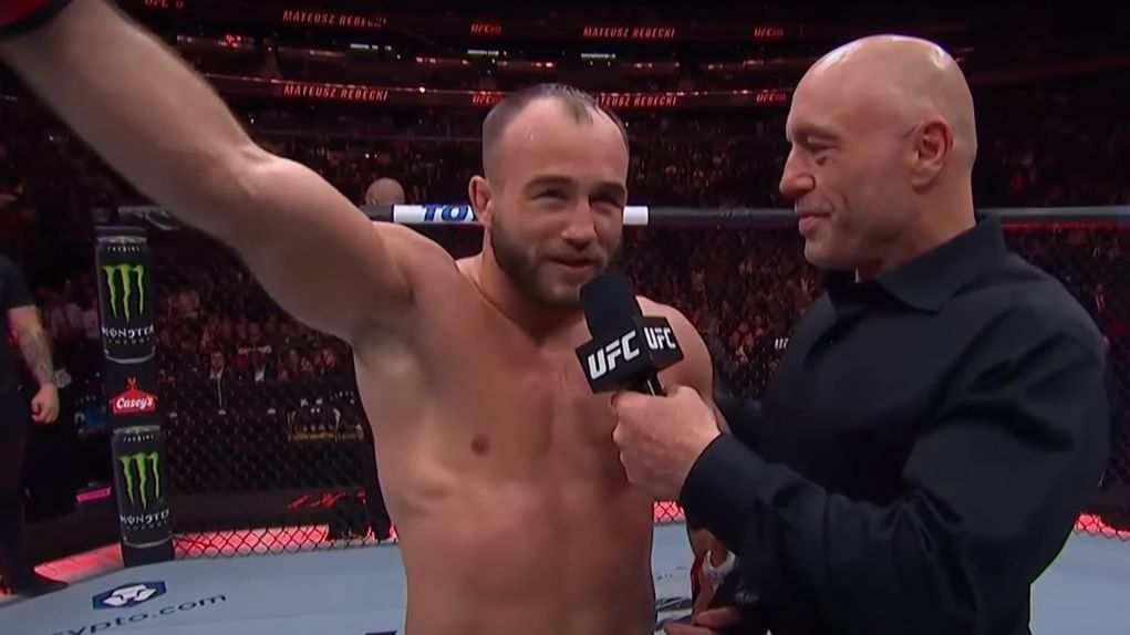 Zdjęcie okładkowe artykułu: YouTube / Mateusz Rębecki zwyciężył podczas UFC 295