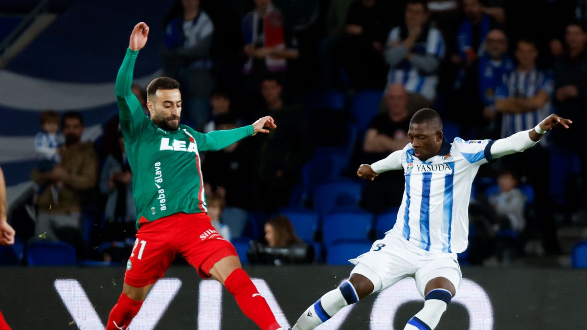 PAP/EPA / PAP/EPA/Juan Herrero / Mecz Realu Socieda z Deportivo Alaves zakończył się podziałem punktów