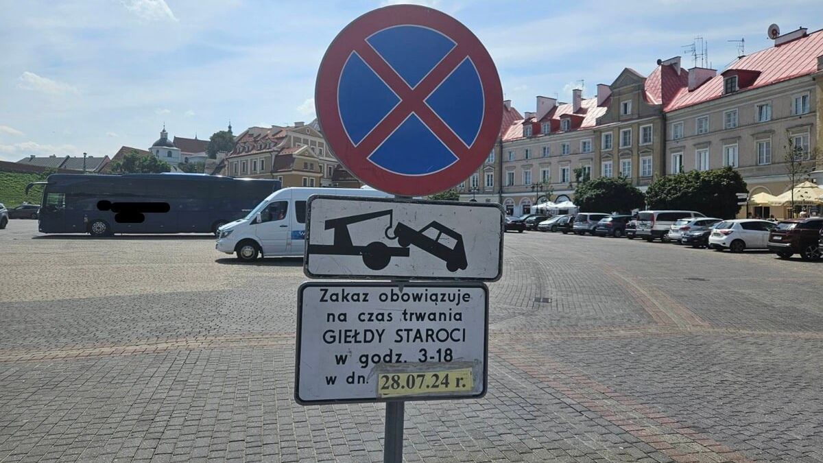 Zakaz parkowania na Placu Zamkowym w niedzielę 28 lipca