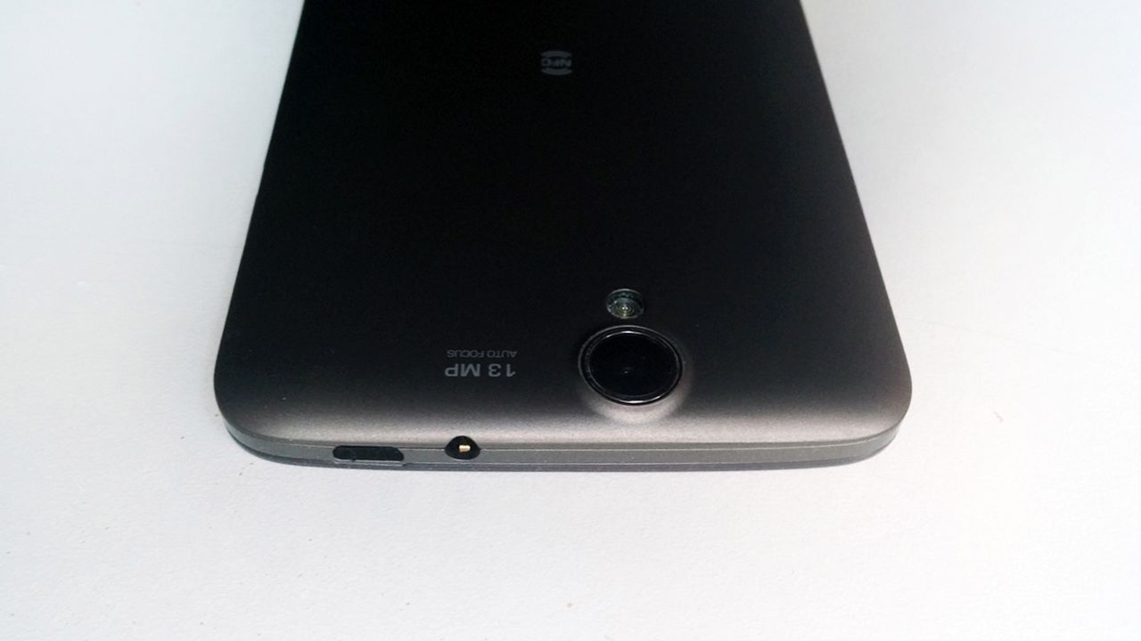 Prestigio MultiPhone PAP7600 DUO - dual SIM-owy olbrzym za mniej niż 1000 zł - test 3