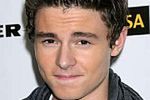 Callan McAuliffe jako młody Leonardo DiCaprio