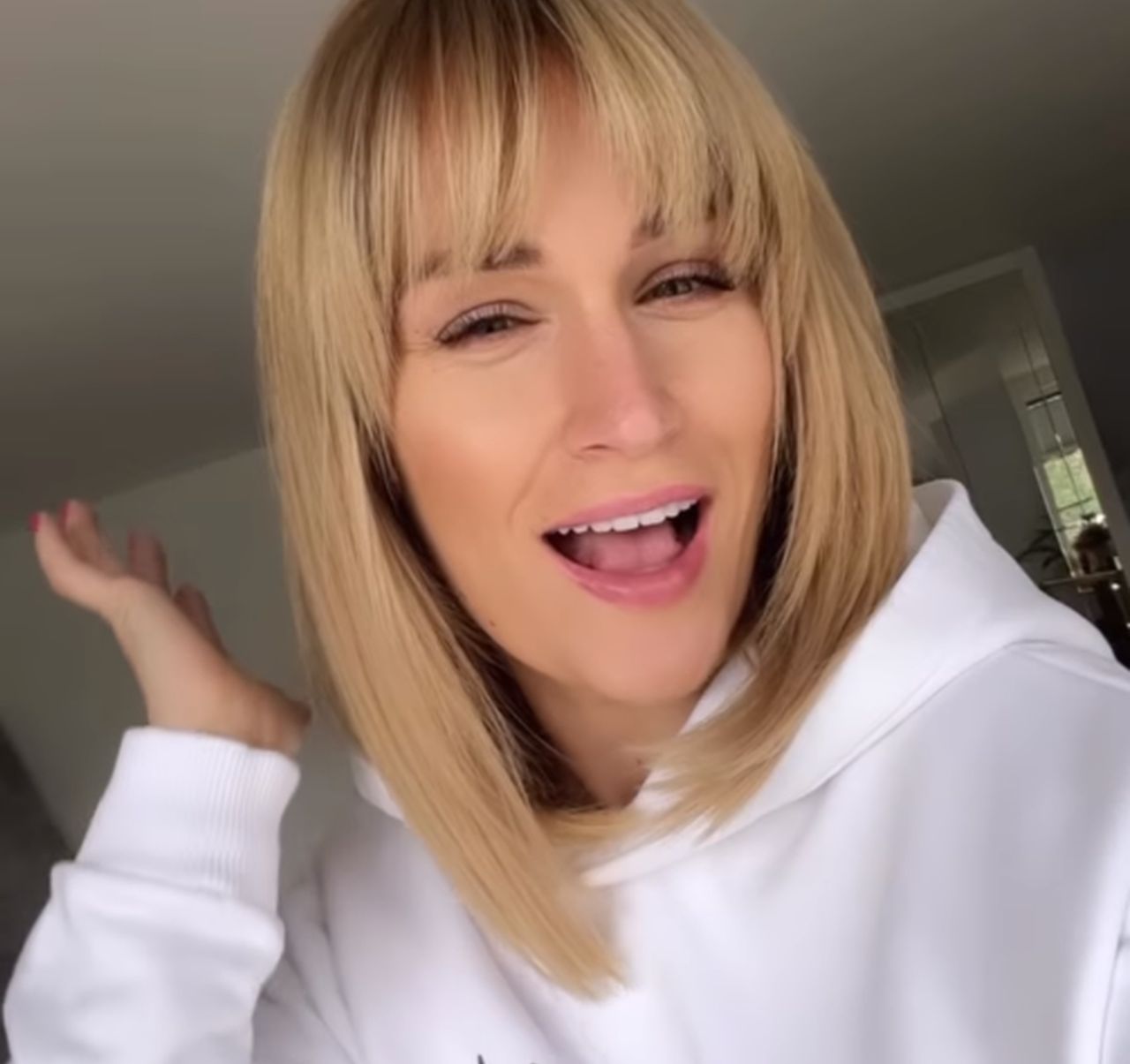 Kamila Boś od niedawna nosi grzywkę