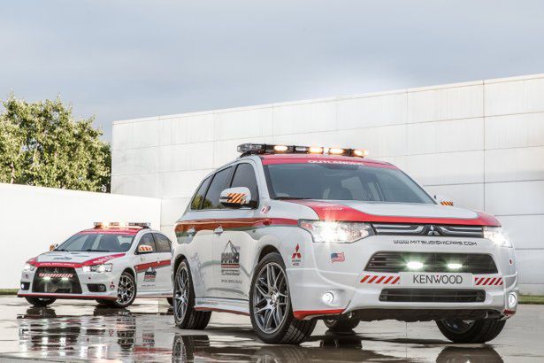 Mitsubishi Outlander i Lancer Evo X jako safety cars na Pikes Peak