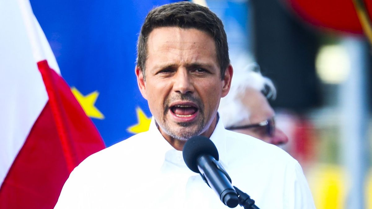 Rafał Trzaskowski przemawia podczas kampanii wyborczej