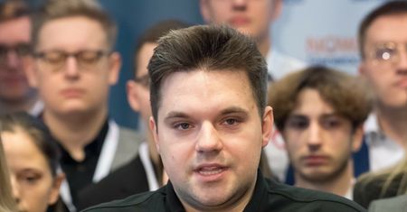 OIL wygasi mandat Kacprzyka. Do izby wpłynęła formalna rezygnacja