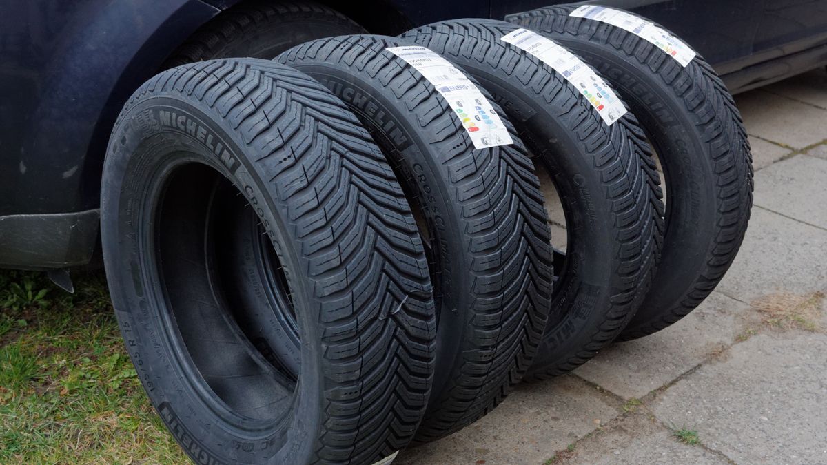 Opony całoroczne. Wymiana opon