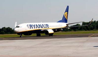 Tanie loty. Ryanair otworzy nowe połączenia z Polską