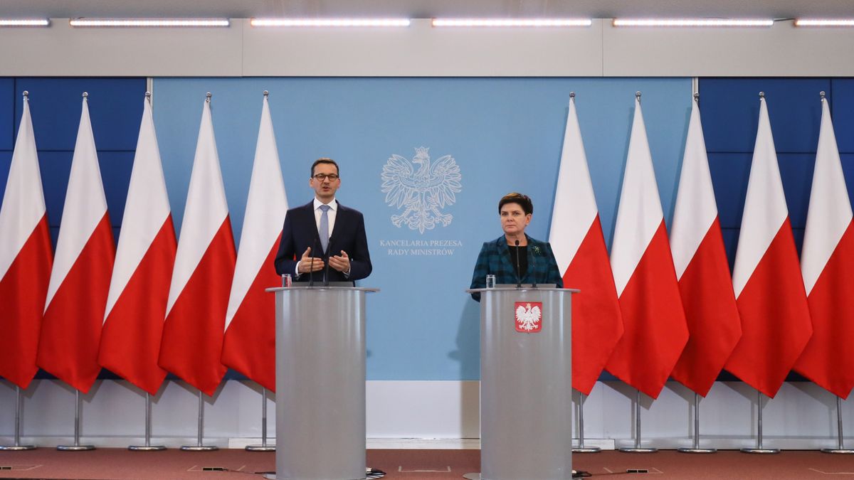 - To jest budżet prorozwojowy, a jednocześnie taki, w którym wszystkie programy prospołeczne są kontynuowane - zachwalała we wtorek premier Beata Szydło.