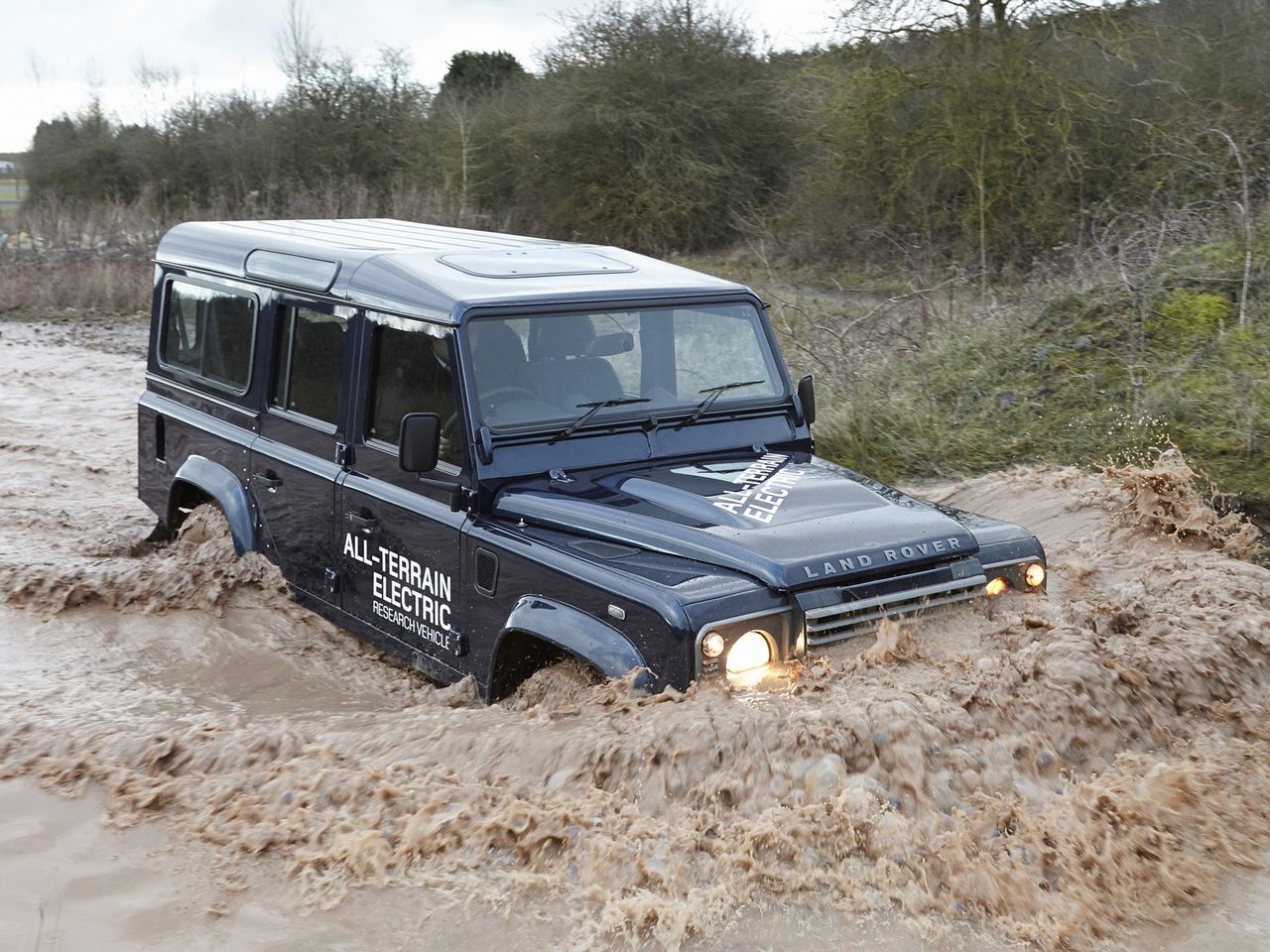 Land Rover Electric Defender Research Vehicle (2013)