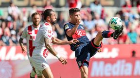 Lewandowski pokazał kibicom zdjęcie. Na jego twarzy w końcu pojawił się uśmiech