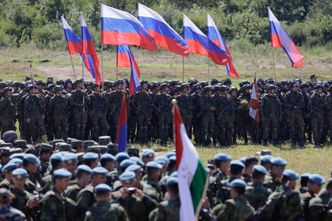 Chcą rekrutować bezdomnych i więźniów. Tak planują wzmocnić armię Putina