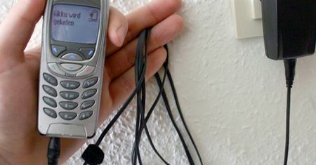Taka sieć znika z Polski. Niektóre telefony przestaną działać