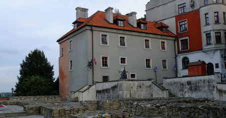Kamienica Janusza Palikota sprzedana. Hipoteka na prawie 40 mln zł