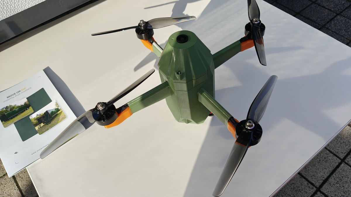 Kontrdron K-crusher.